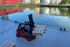 069